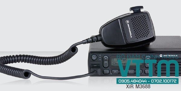 Motorola XiR M3688 UHF – Bộ đàm gắn xe công suất mạnh mẽ